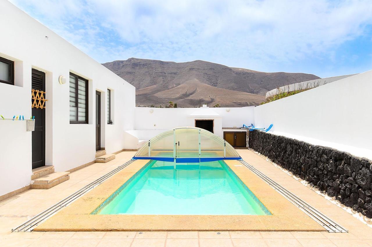 Famara Beach House 외부 사진
